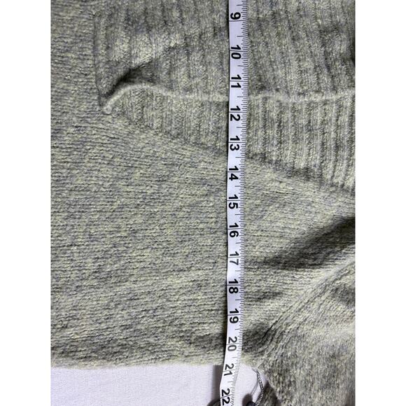 Classiques Entier Women's Green Pullover V Neck Sweater Size XL NWT - Picture 9 of 10